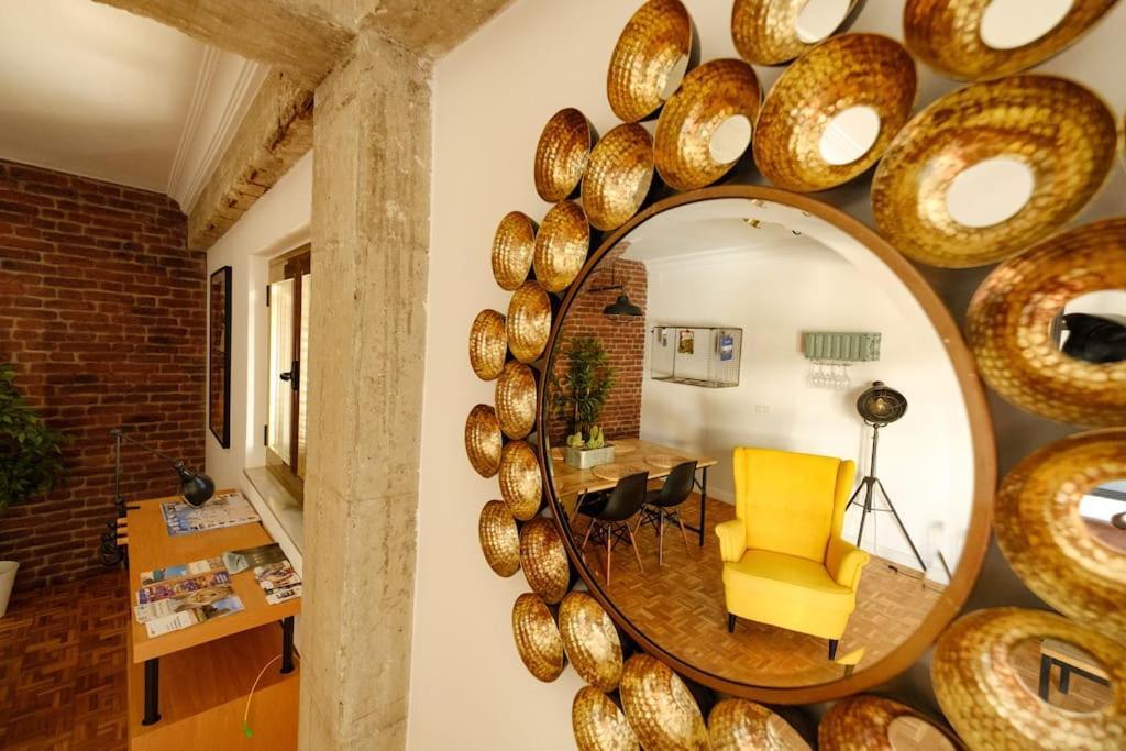 דירות אלמריה Lifehouse Cathedral * Free Parking* Superiorwifi* מראה חיצוני תמונה