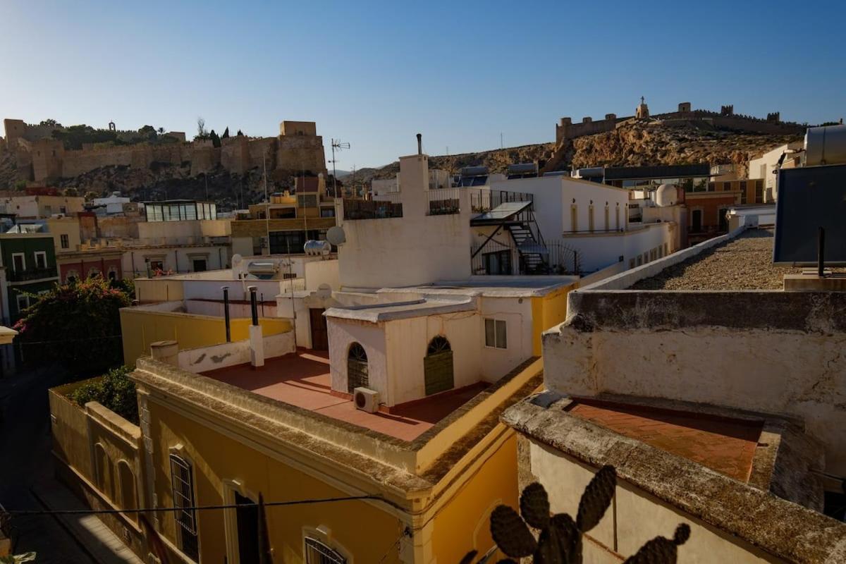 דירות אלמריה Lifehouse Cathedral * Free Parking* Superiorwifi* מראה חיצוני תמונה