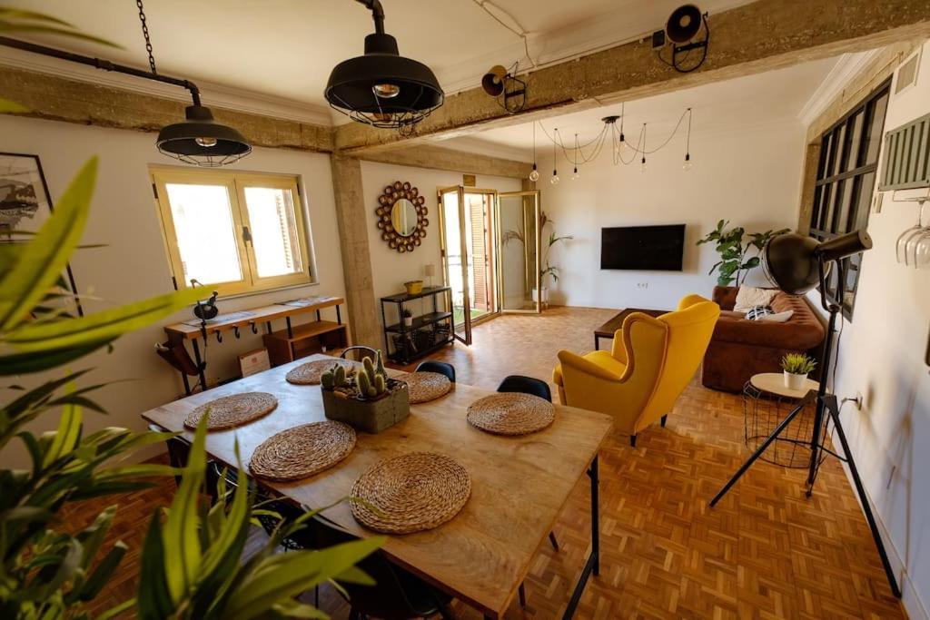 דירות אלמריה Lifehouse Cathedral * Free Parking* Superiorwifi* מראה חיצוני תמונה